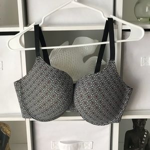 ✨Bundle of 2✨ Adrienne Vittadini Bras (40D)